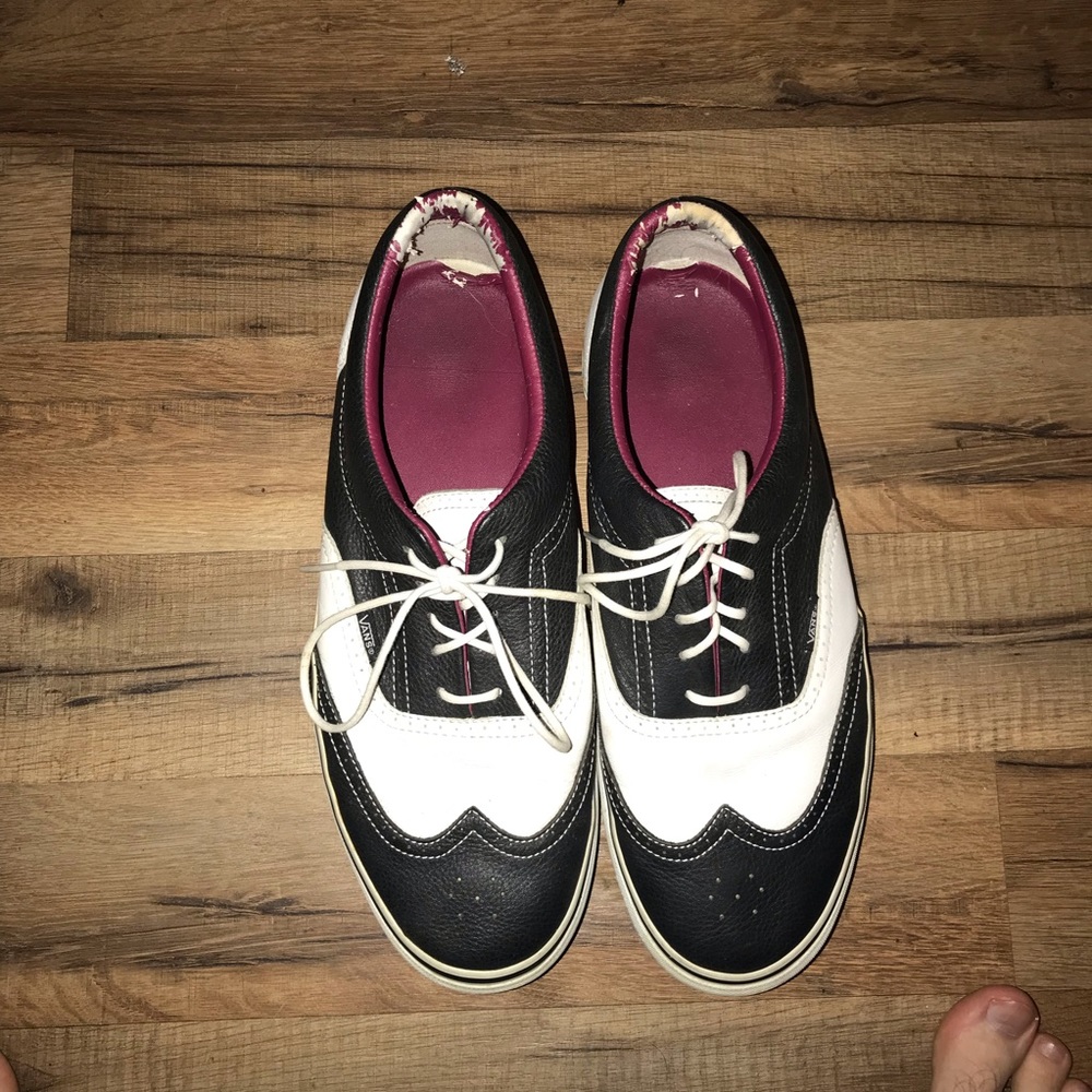 Black and white mens 12 vans oxfords authentics
